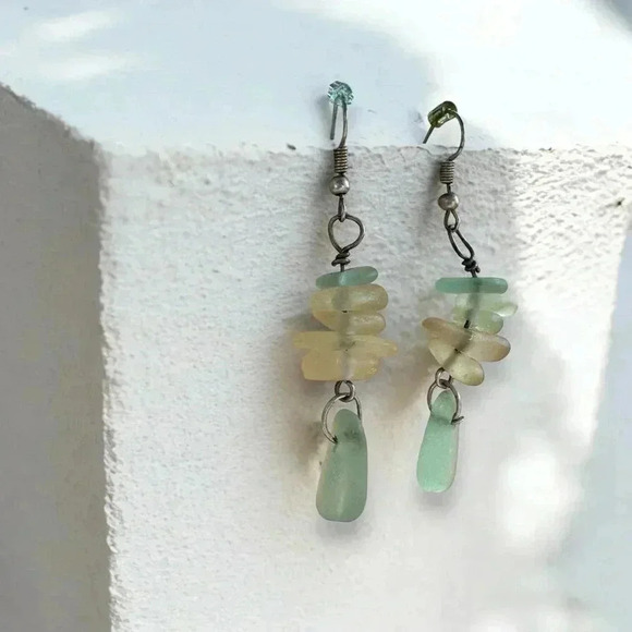 Sea glass artisan earrings - Picture 1 of 6